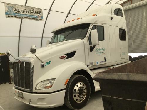PETERBILT 587