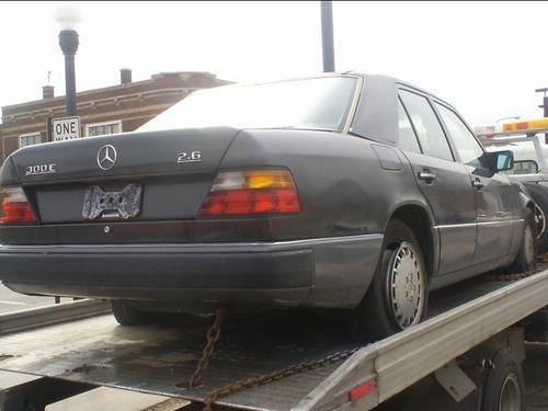 MERCEDES-BENZ MERCEDES 300E