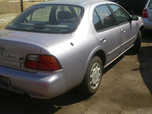 NISSAN MAXIMA