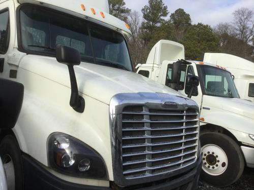 FREIGHTLINER CASCADIA 125