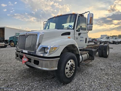 INTERNATIONAL 7400