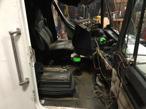 FREIGHTLINER FLD112