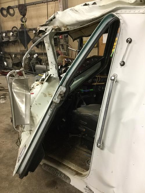 FREIGHTLINER FLD112