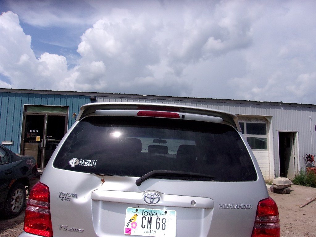 TOYOTA HIGHLANDER