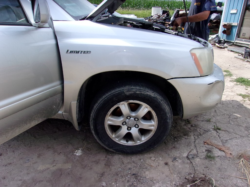 TOYOTA HIGHLANDER