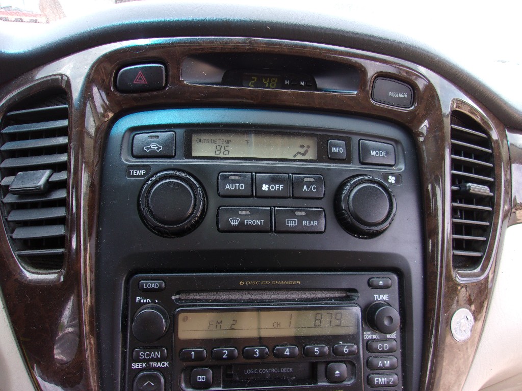 TOYOTA HIGHLANDER