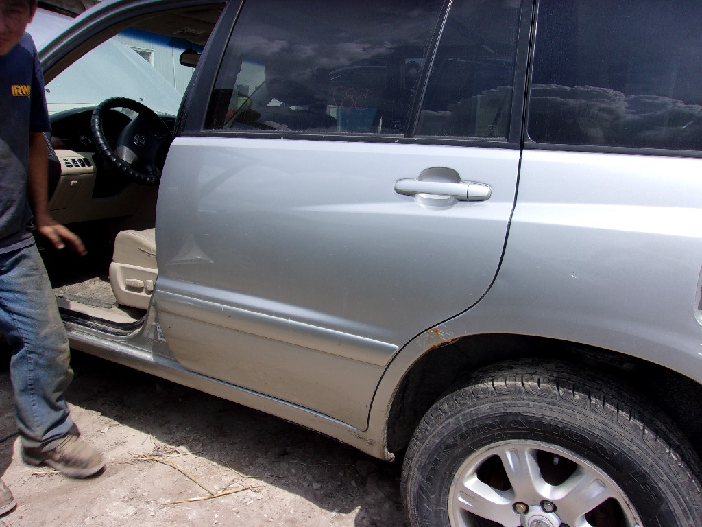 TOYOTA HIGHLANDER