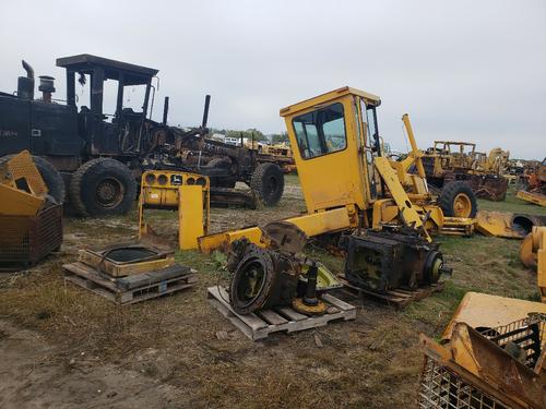 JOHN DEERE 770