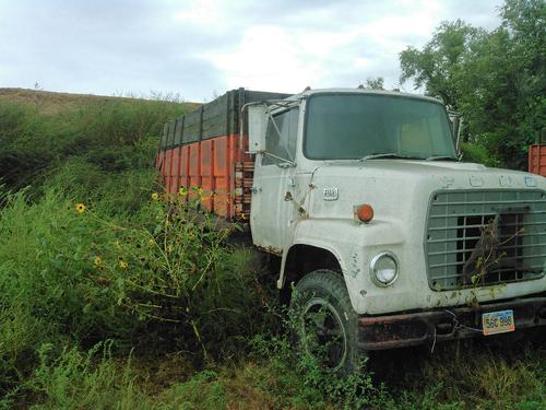 FORD LN700