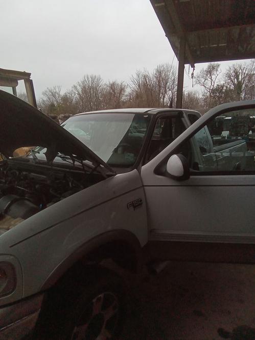 FORD FORD F150 PICKUP