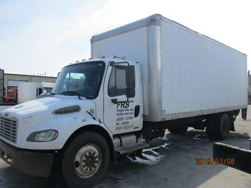 FREIGHTLINER M2 106