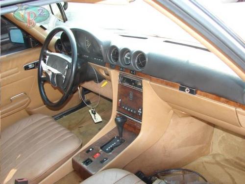 MERCEDES-BENZ MERCEDES 560