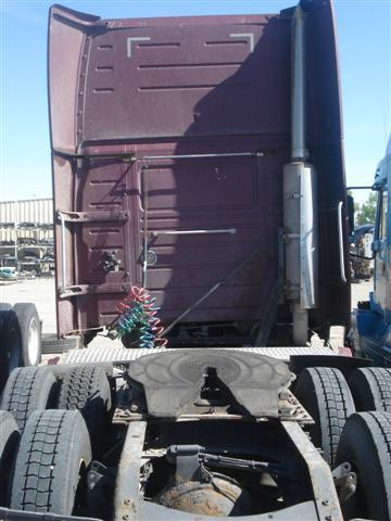 VOLVO VNL