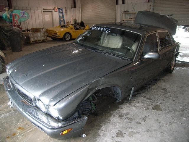 JAGUAR XJ8