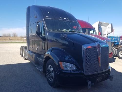 KENWORTH T700