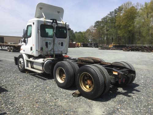 FREIGHTLINER CASCADIA 113