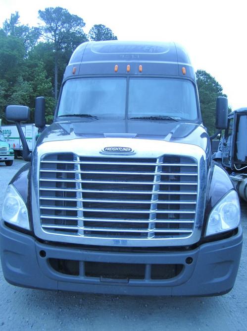 FREIGHTLINER CASCADIA 125