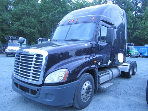 FREIGHTLINER CASCADIA 125