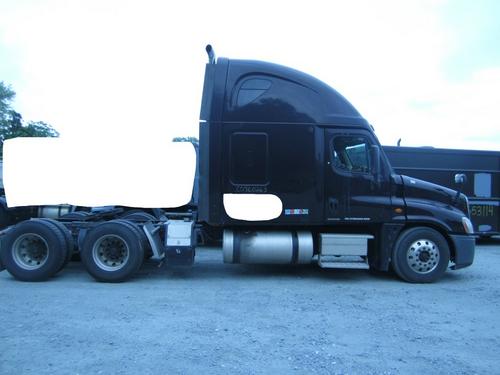 FREIGHTLINER CASCADIA 125