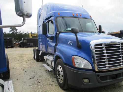 FREIGHTLINER CASCADIA 125