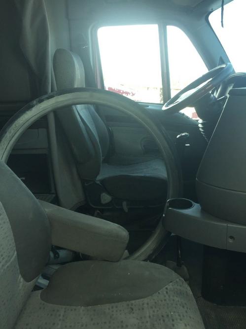 KENWORTH T700