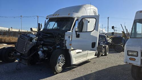 FREIGHTLINER CASCADIA