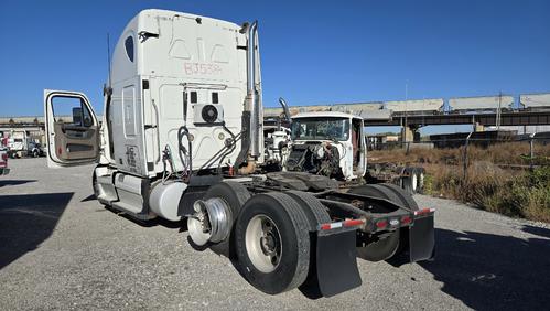 FREIGHTLINER CASCADIA