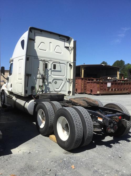 FREIGHTLINER CASCADIA 125