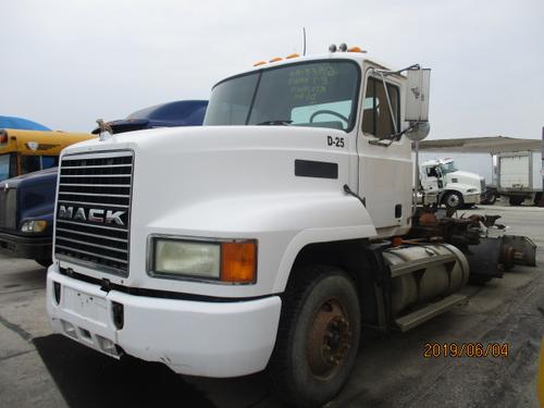 MACK CH613