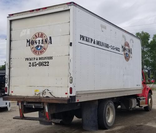 FREIGHTLINER M2 106