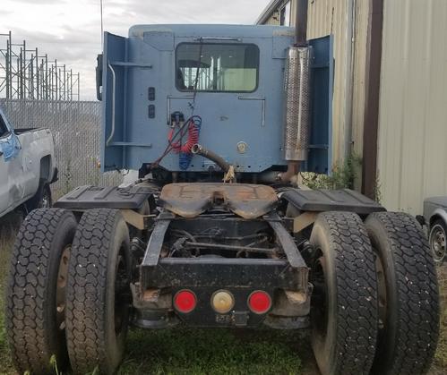 FREIGHTLINER COLUMBIA 112