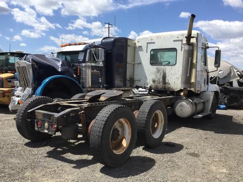 FREIGHTLINER CENTURY 120