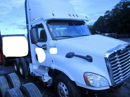 FREIGHTLINER CASCADIA 125
