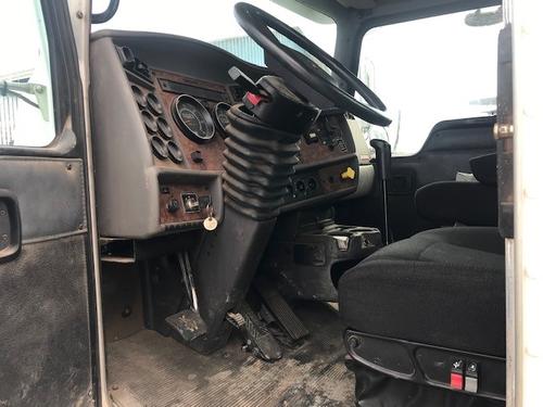 KENWORTH T300
