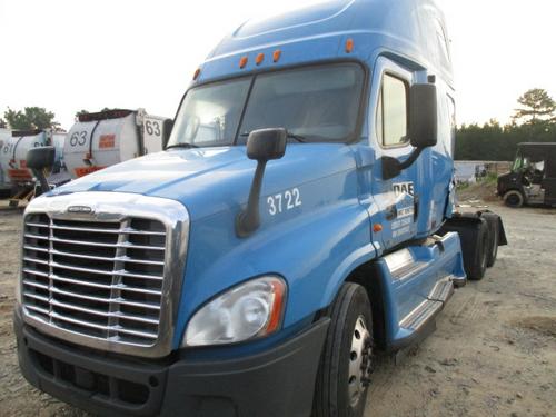 FREIGHTLINER CASCADIA 125