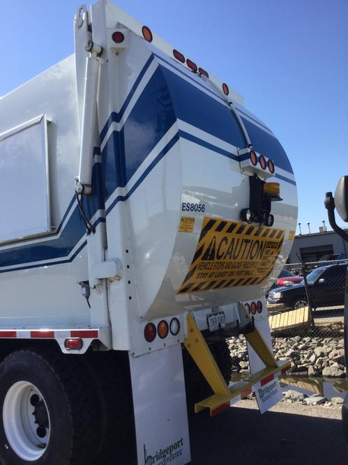 PETERBILT 320