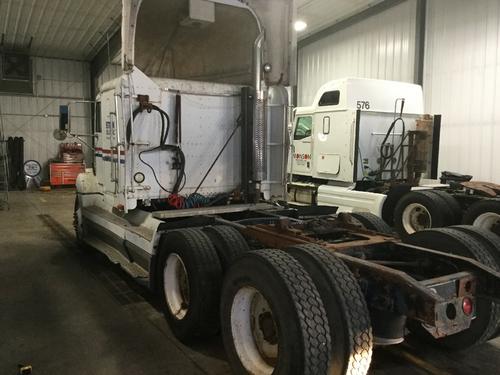 FREIGHTLINER FLD112SD