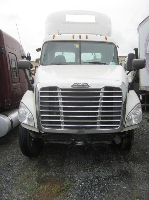 FREIGHTLINER CASCADIA 125