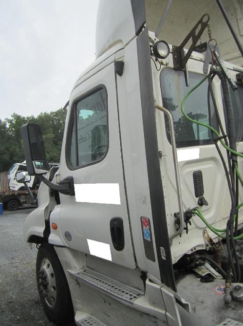 FREIGHTLINER CASCADIA 125