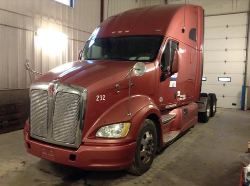 KENWORTH T700