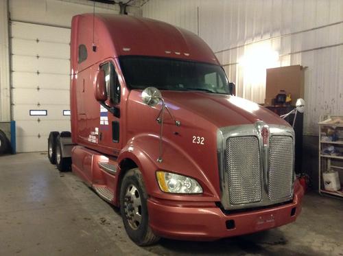 KENWORTH T700