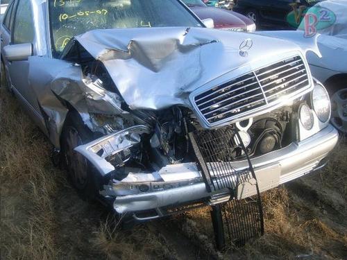 MERCEDES-BENZ MERCEDES E-CLASS