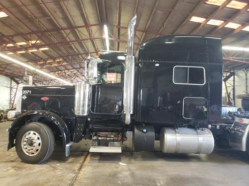 PETERBILT 389