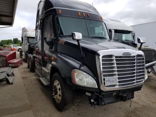 FREIGHTLINER CASCADIA 125