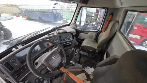 VOLVO VNM