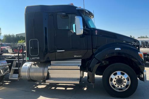 KENWORTH T880