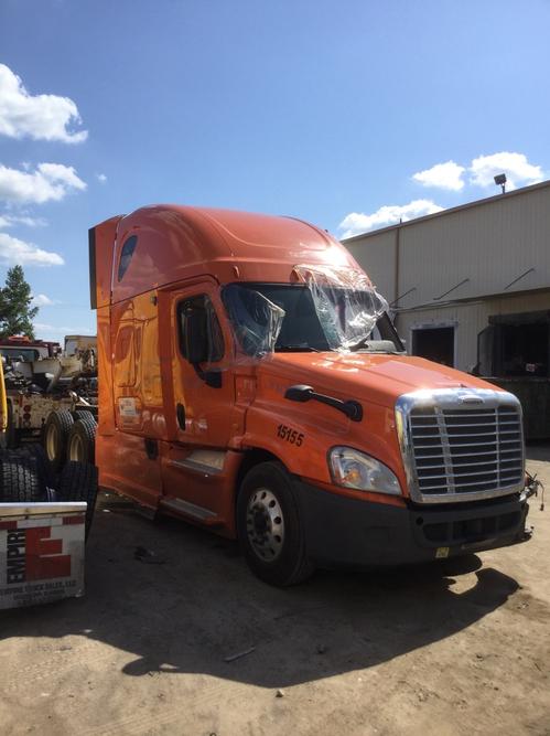 FREIGHTLINER CASCADIA 125