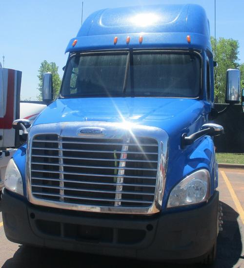 FREIGHTLINER Cascadia