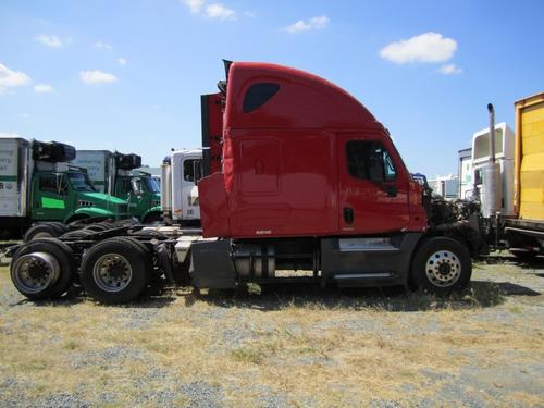 FREIGHTLINER CASCADIA 125