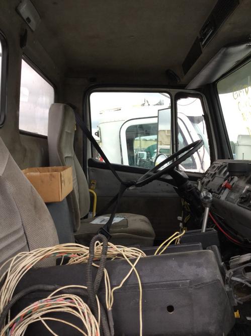 FREIGHTLINER FL112